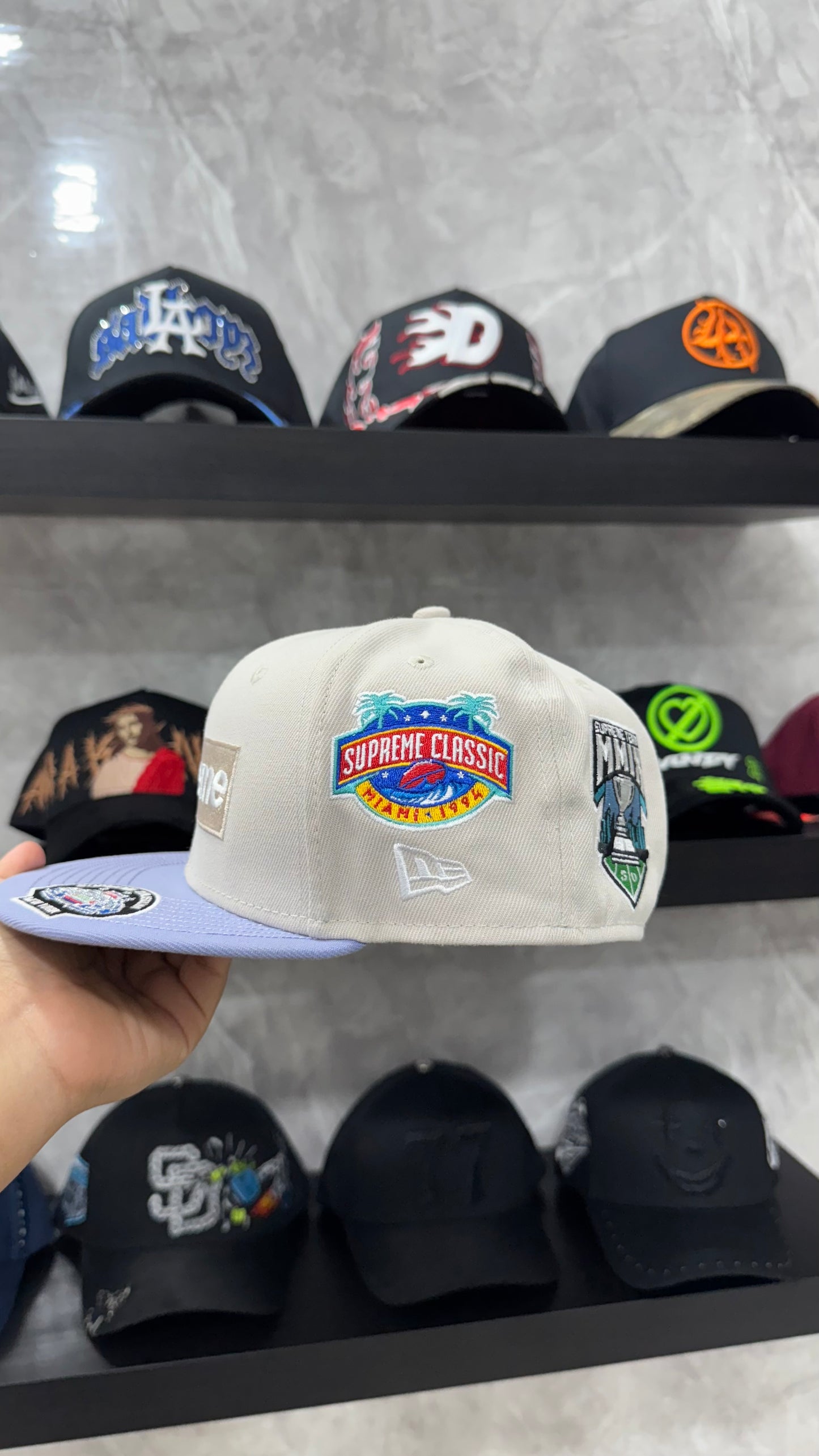 SUPREME X NEW ERA “COLISEUM NEW YORK”