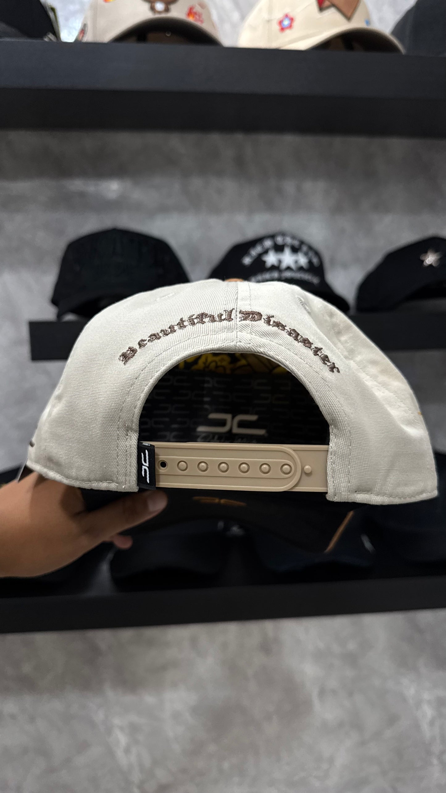 JC HATS “EMOTION”