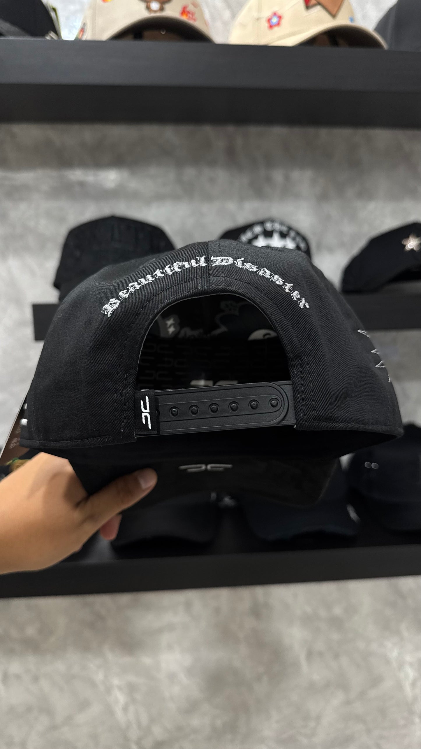 JC HATS “EMOTION”