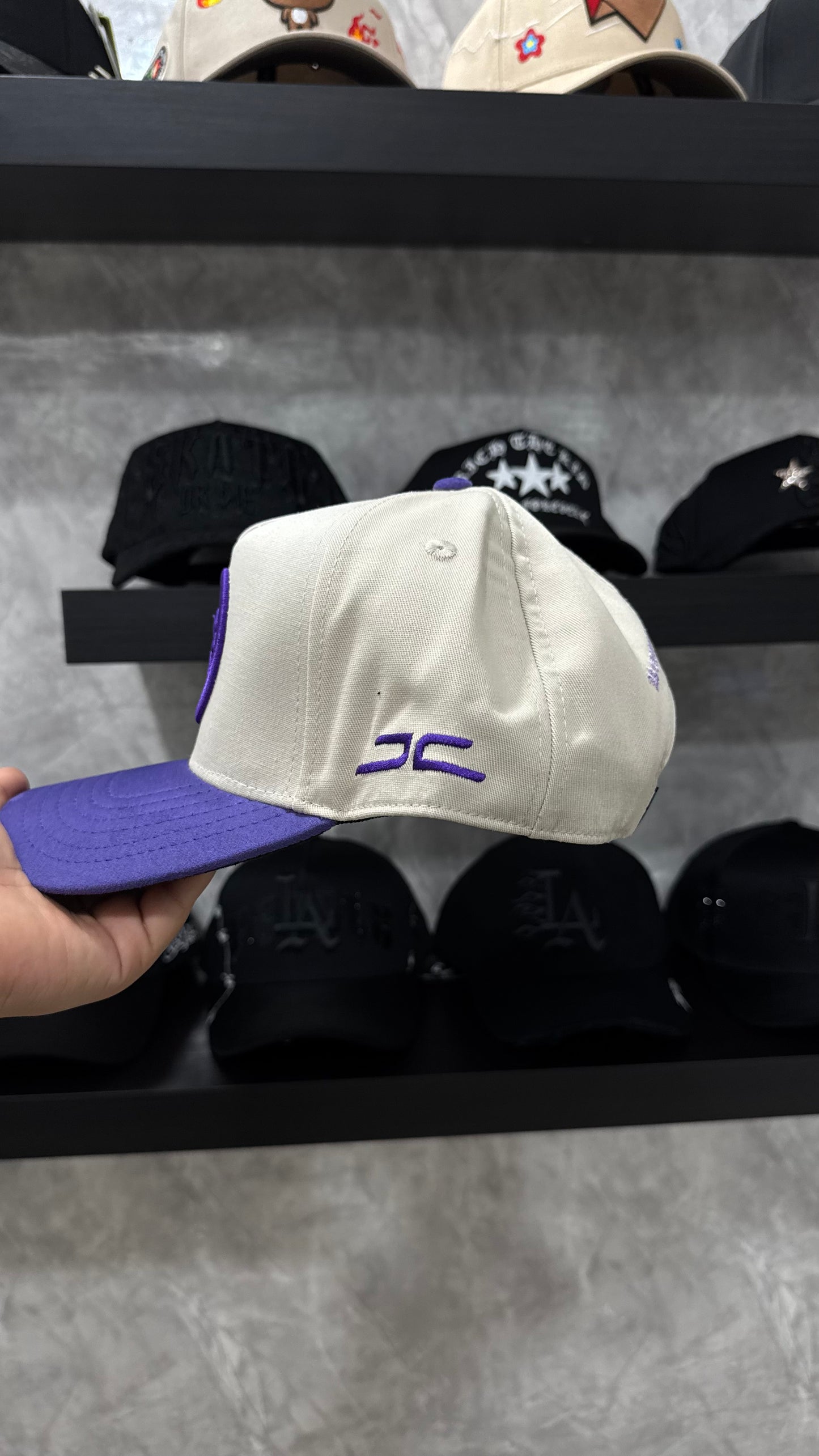 JC HATS “EMOTION”