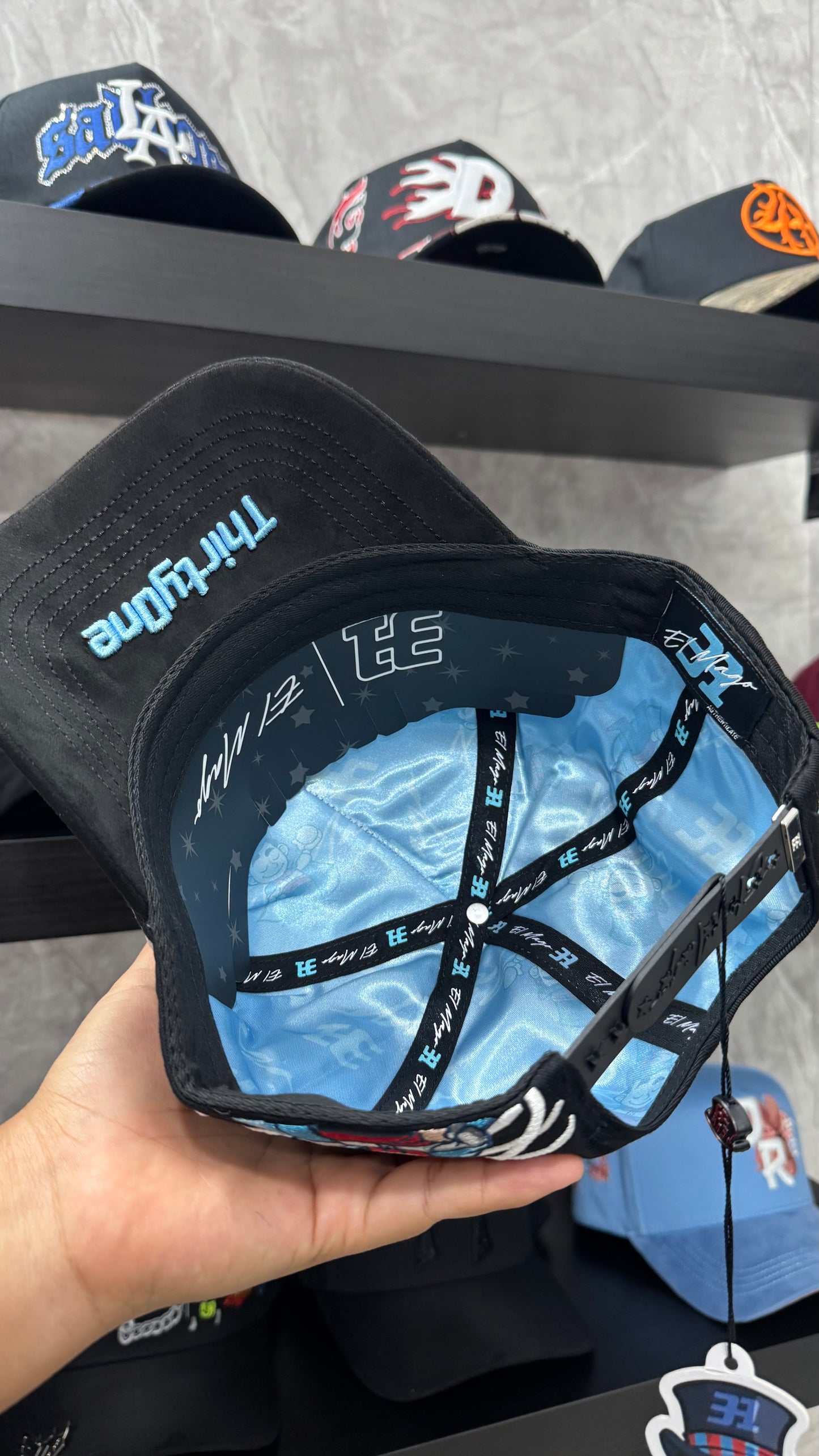 31 HATS “ MAGIC CLUB”