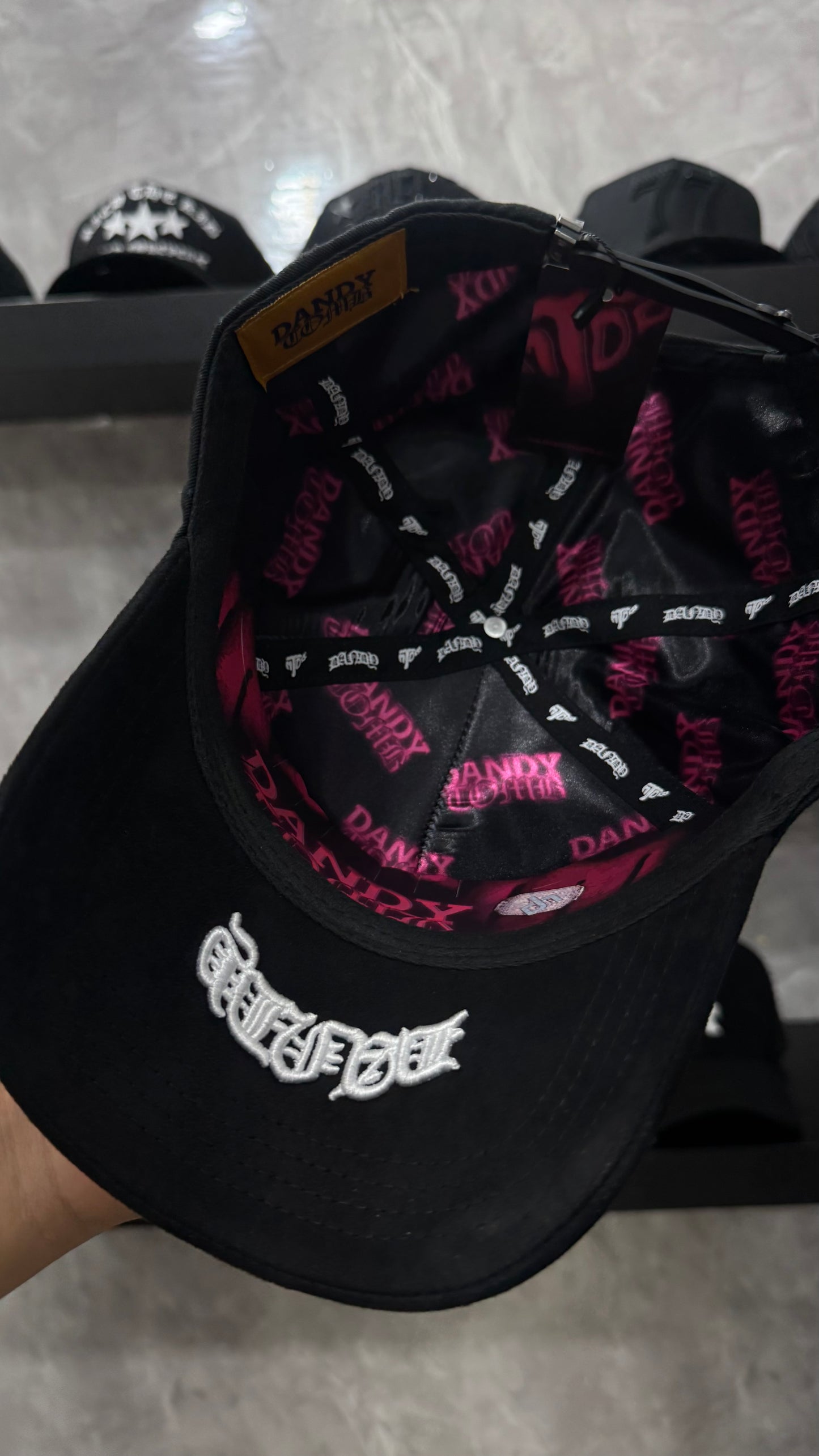 DANDY HATS X TOMBOCHIO (EXCLUSIVA DEL SNEAKER FEVER)