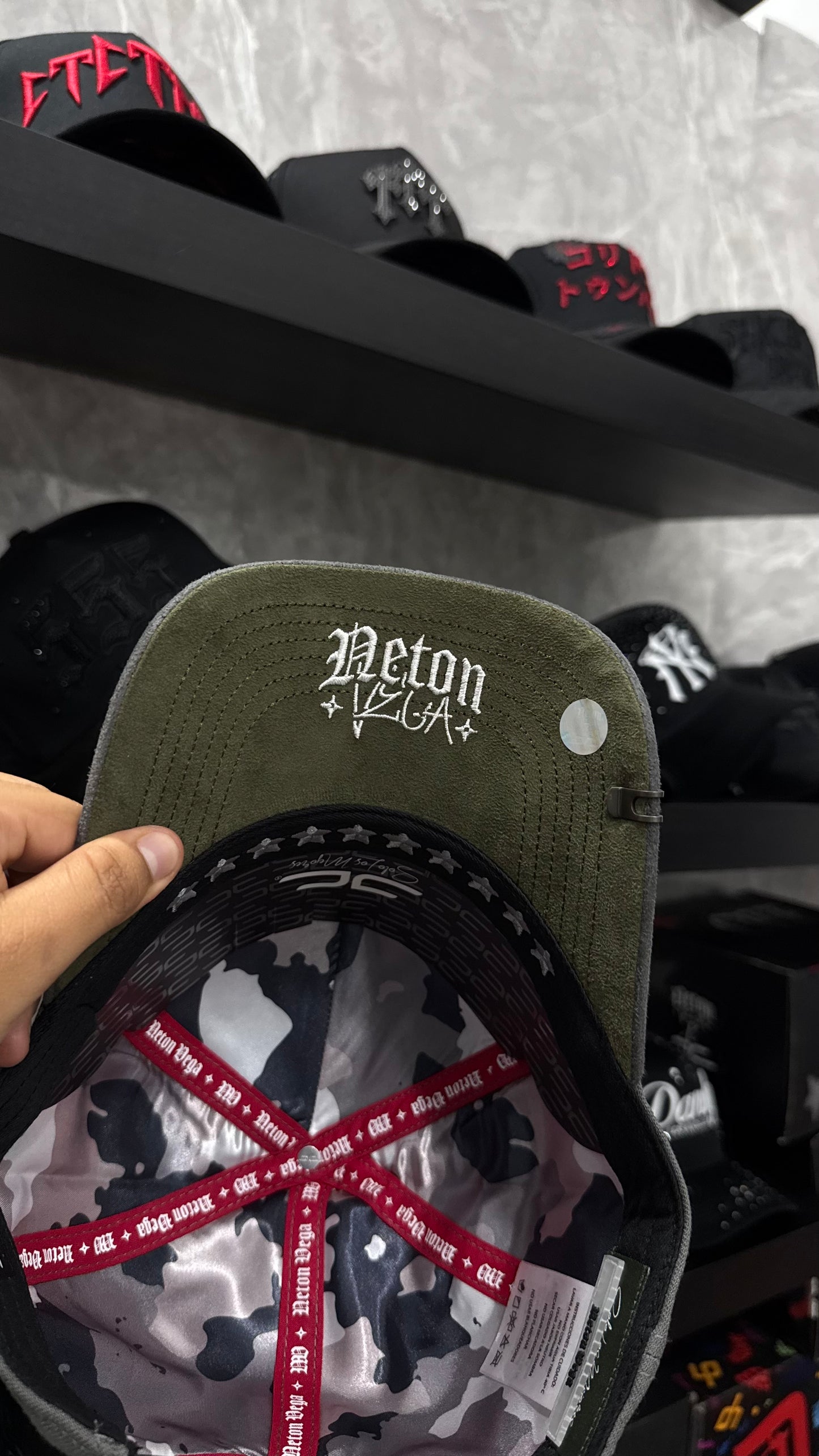 JC HATS X NETON “LINDA” (FULL SET: CAJA, CUBREPOLVO, CERTIFICADO)