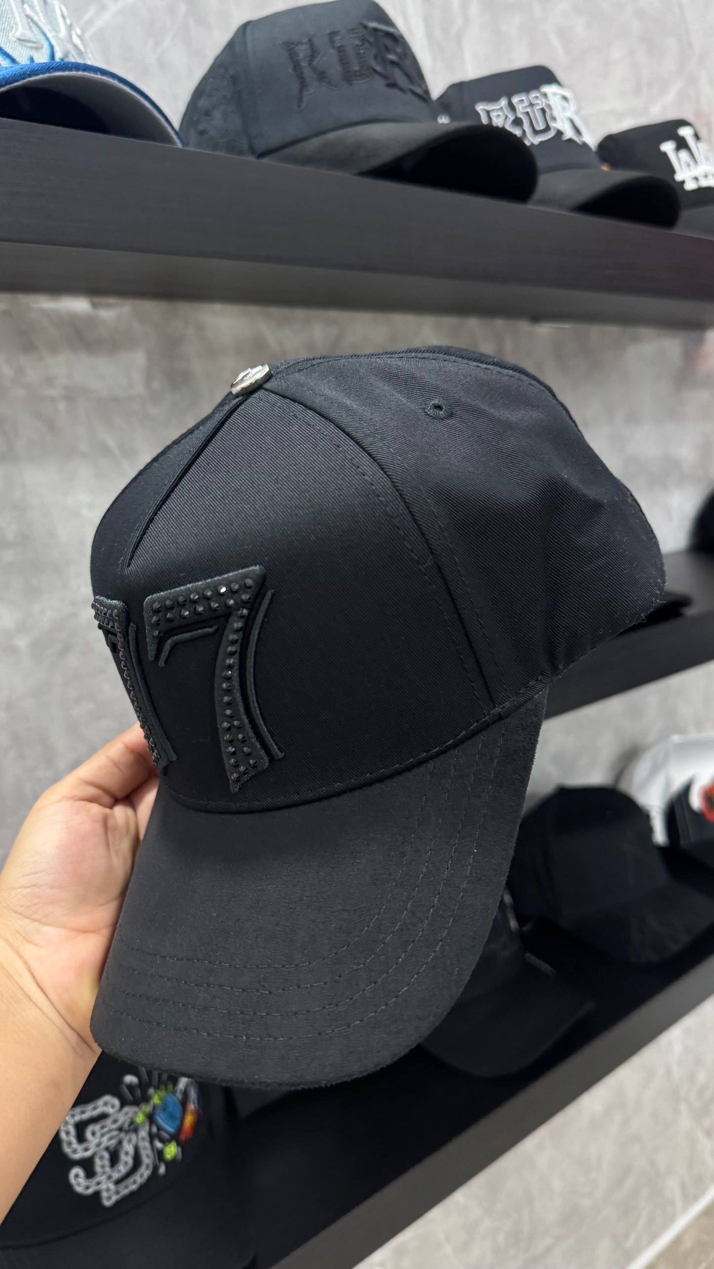 BARBAS HATS “77”