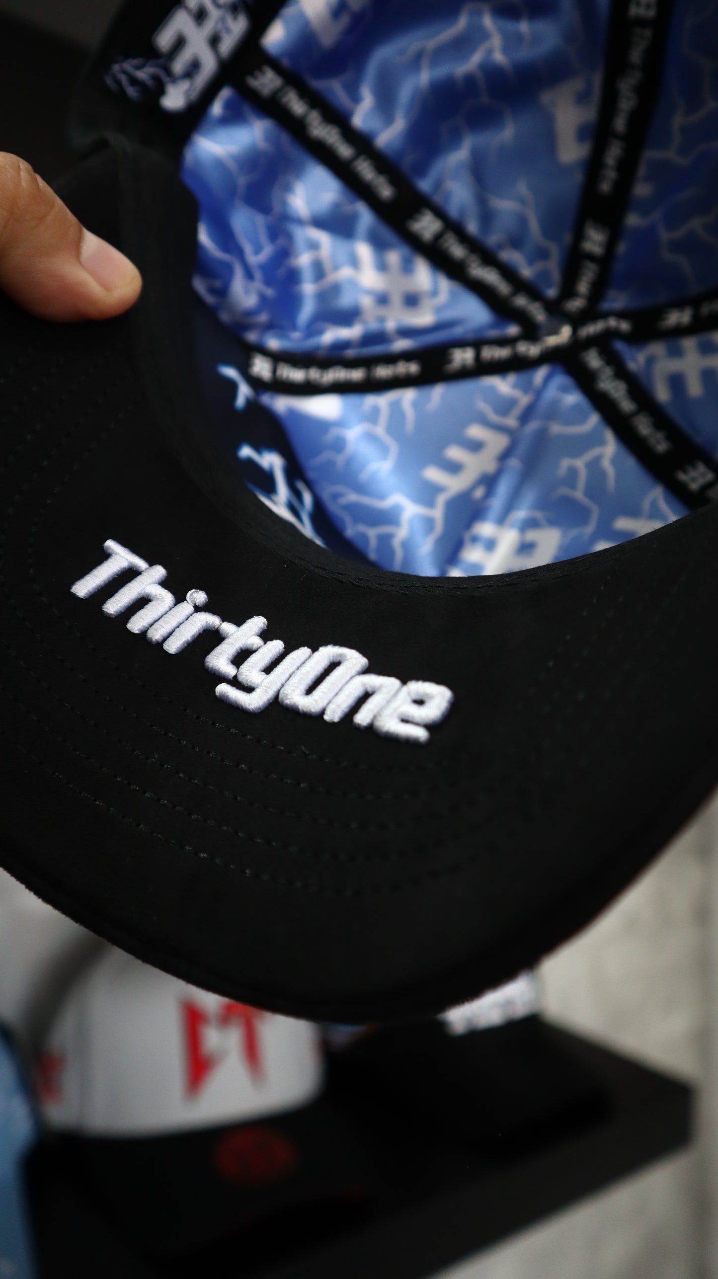 31 HATS “THUNDER”