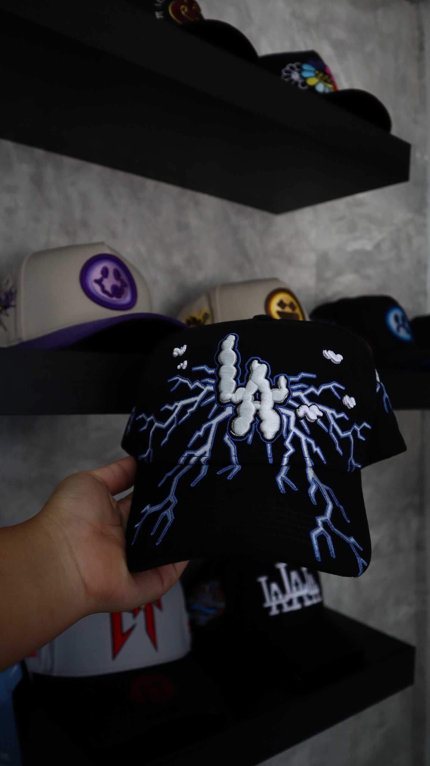 31 HATS “THUNDER”