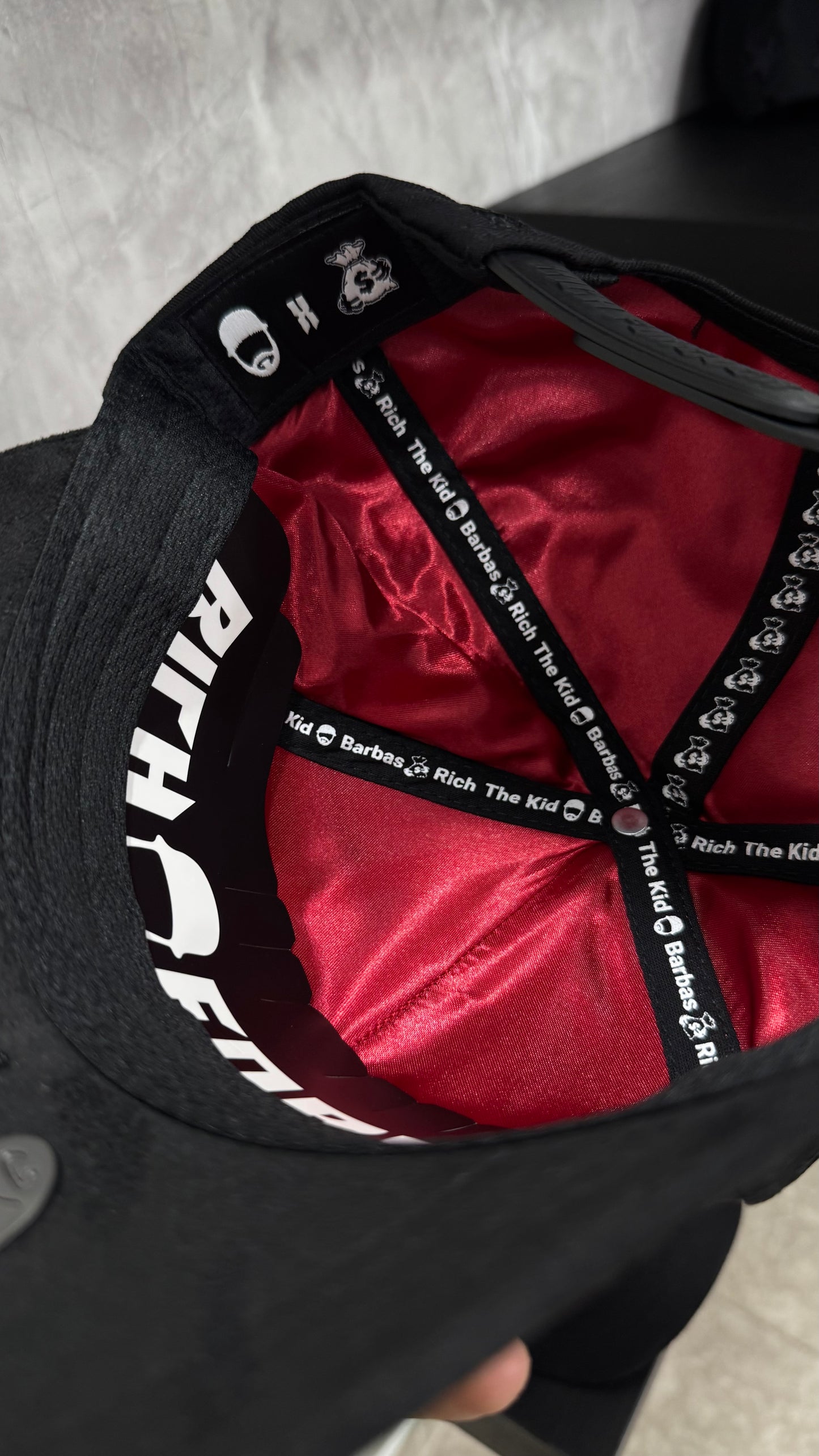 BARBAS HATS X RICH THE KID “CHROME BLACK” CON CAJA