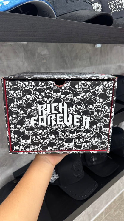 BARBAS HATS X RICH THE KID “CHROME BLACK” CON CAJA