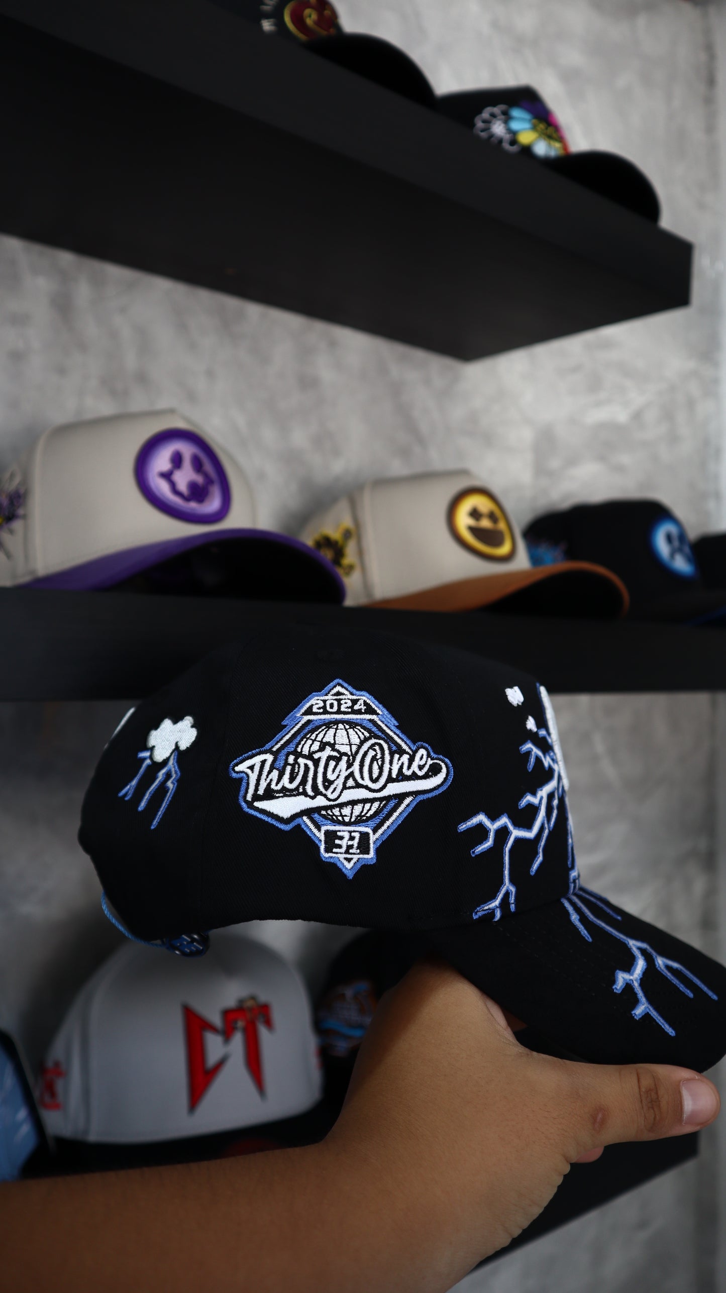31 HATS “THUNDER”