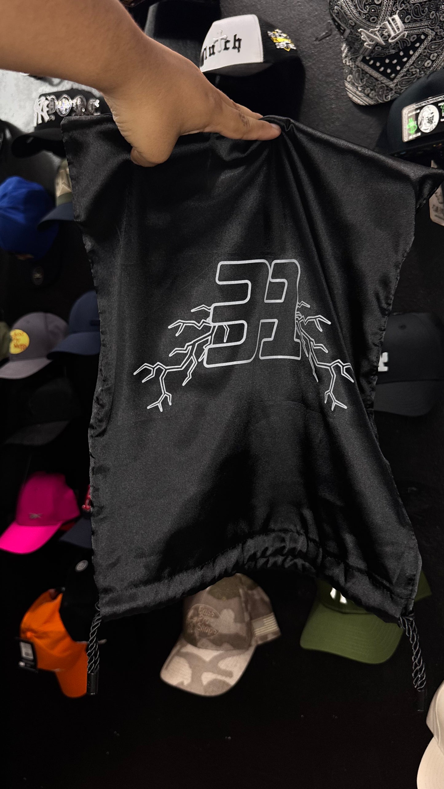 31 HATS “ LA ELECTRIC”