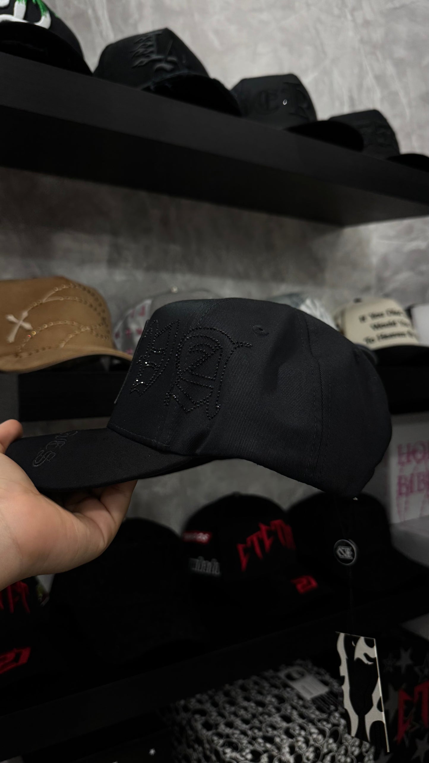 MZ HATS “VMC TOTAL BLACK”