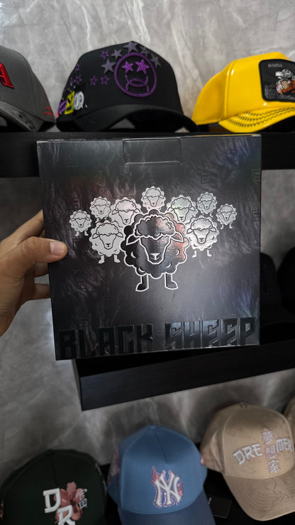 MT BRAND “OVEJA NEGRA”