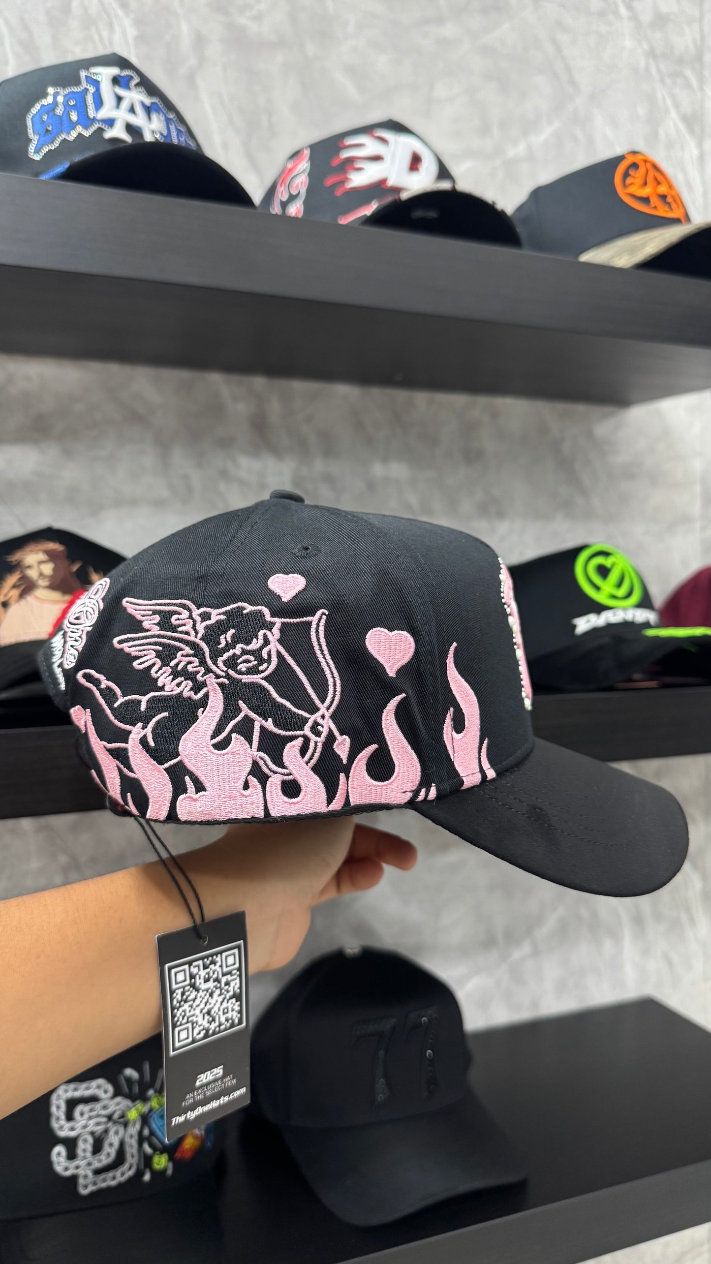 31 HATS “NY PEARLS LOVER CLUB” FULL SET