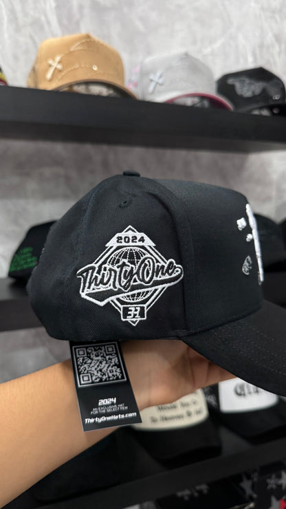 31 HATS “NUBES NEGRAS”