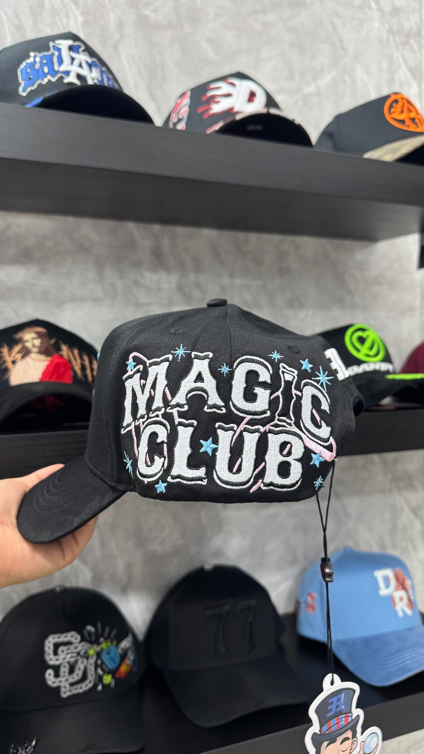 31 HATS “ MAGIC CLUB”